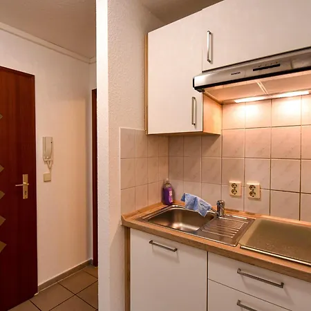 Lägenhet Ferienapartment-sonnenschein-zwischen-ostseestrand-und-bodden