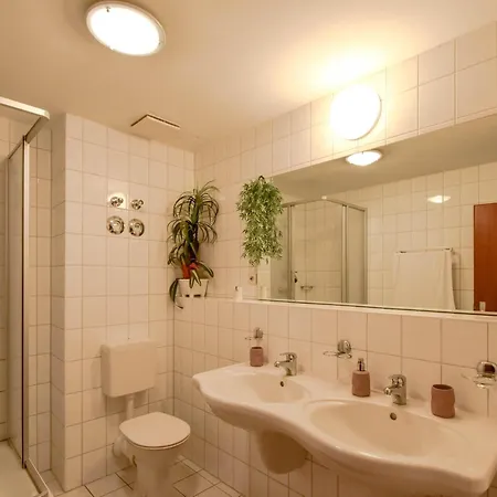 Ferienapartment-sonnenschein-zwischen-ostseestrand-und-bodden
